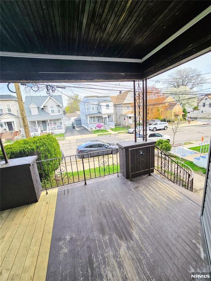 Brand New Totally ,Renovated ,new construction 2 Bedrooms Plus Large 2nd floor Unit as You Enter, Large Living room, Den Combo, 2 Bedrooms and Another room as could be used Guest room, Work Computer room, Full Bath, Kitchen with New Cabinets, Granite Tops with Stainless Steel Appliances, Washer/dryer room, Central Air and Use Of Backyard. 20 Mins To Holland Tunnel to Manhattan, Newark Airport and Rutgers University composes.