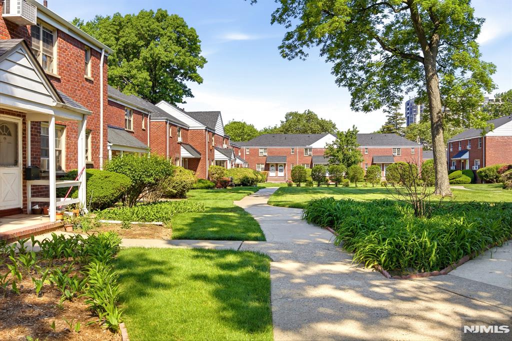 1241 Anderson 19