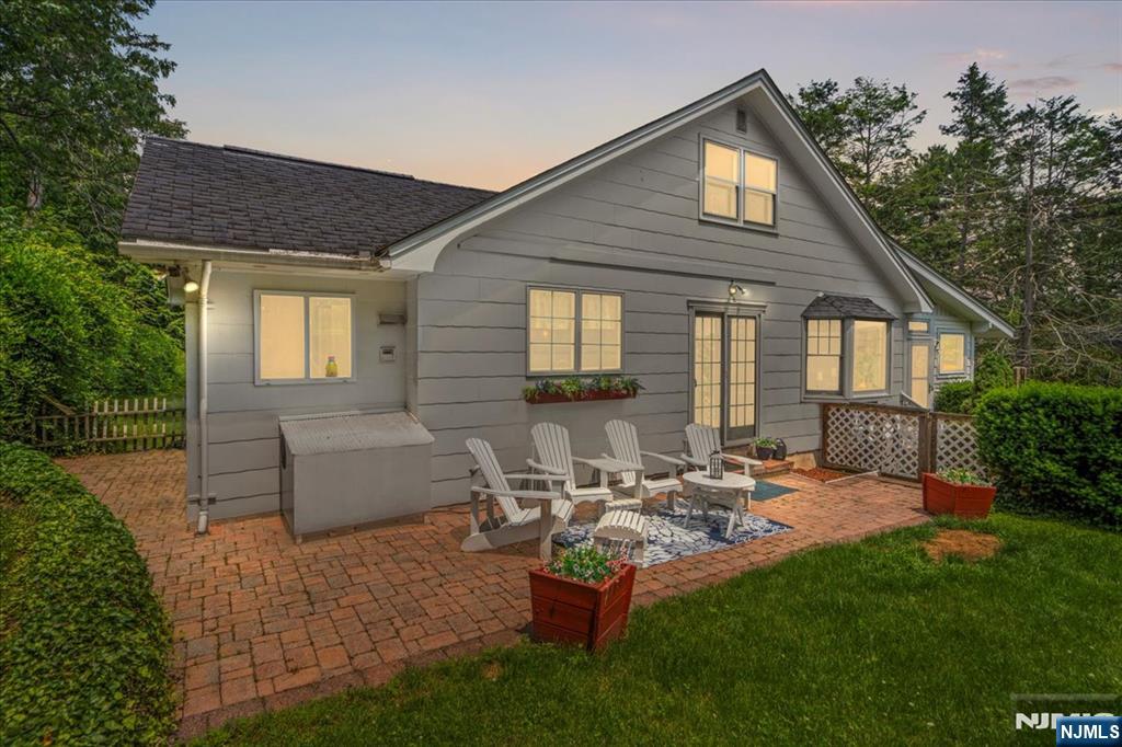 Property for Sale at 31 Somerville Road, West Milford, New Jersey - Bedrooms: 5 
Bathrooms: 4 
Rooms: 11  - $639,000