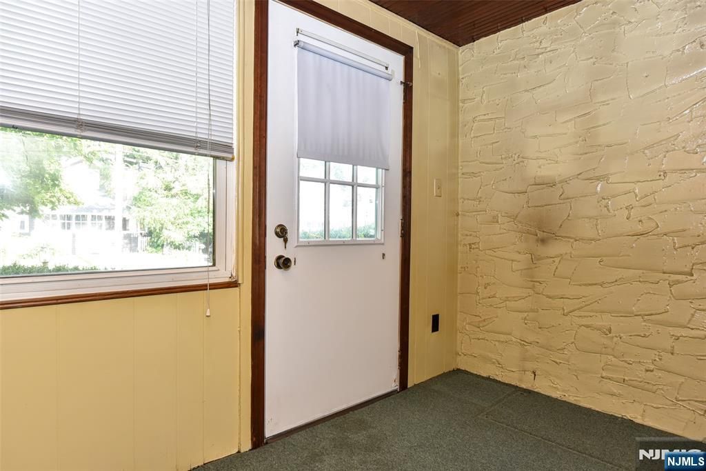 Photo of 79 N Ramapo Ave, Mahwah, NJ 07430 (MLS # 25029252)