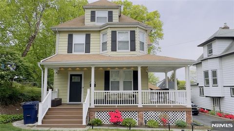 Photo of 392 Lookout Ave, Hackensack, NJ 07601 (MLS # 26012641)