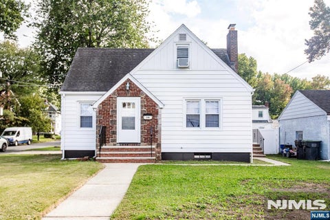 Photo of 218 Hickory Ave, Bergenfield, NJ 07621 (MLS # 26039807)