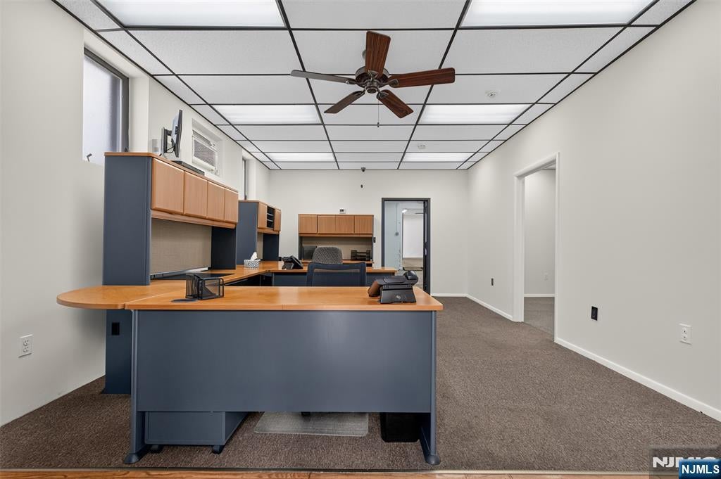 521 Valley Brook Avenue Office/ Warehou