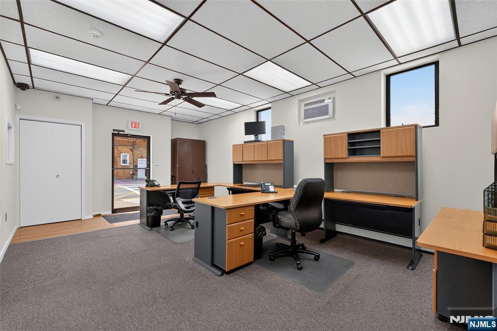521 Valley Brook Avenue Office/ Warehou