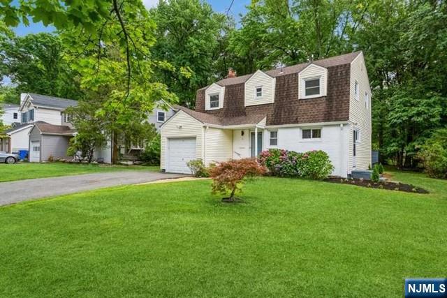 Rental Property at 62 Buff Rd, Tenafly, New Jersey - Bedrooms: 4 
Bathrooms: 3 
Rooms: 7  - $6,200 MO.
