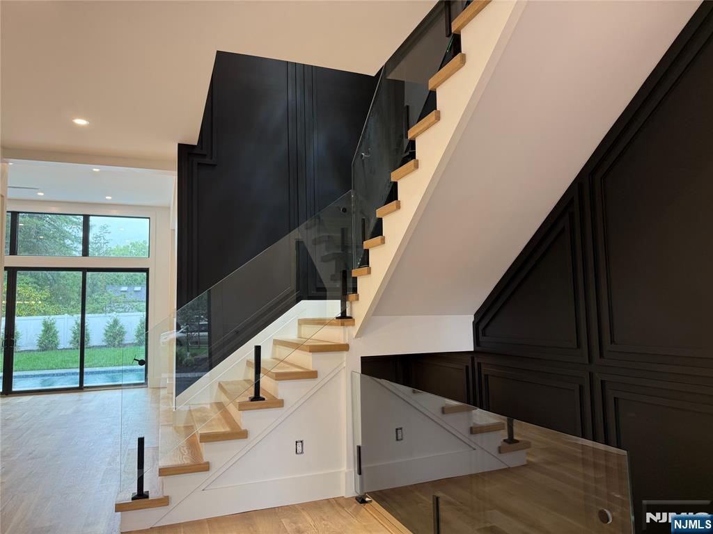 84 Depeyster Avenue