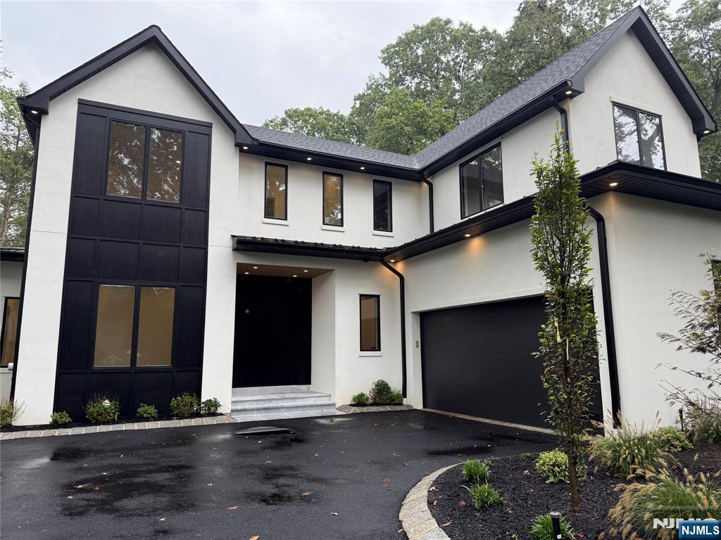 84 Depeyster Avenue