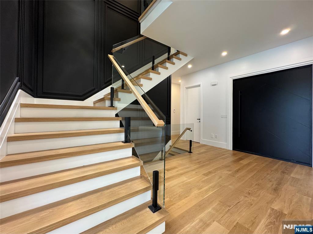 84 Depeyster Avenue