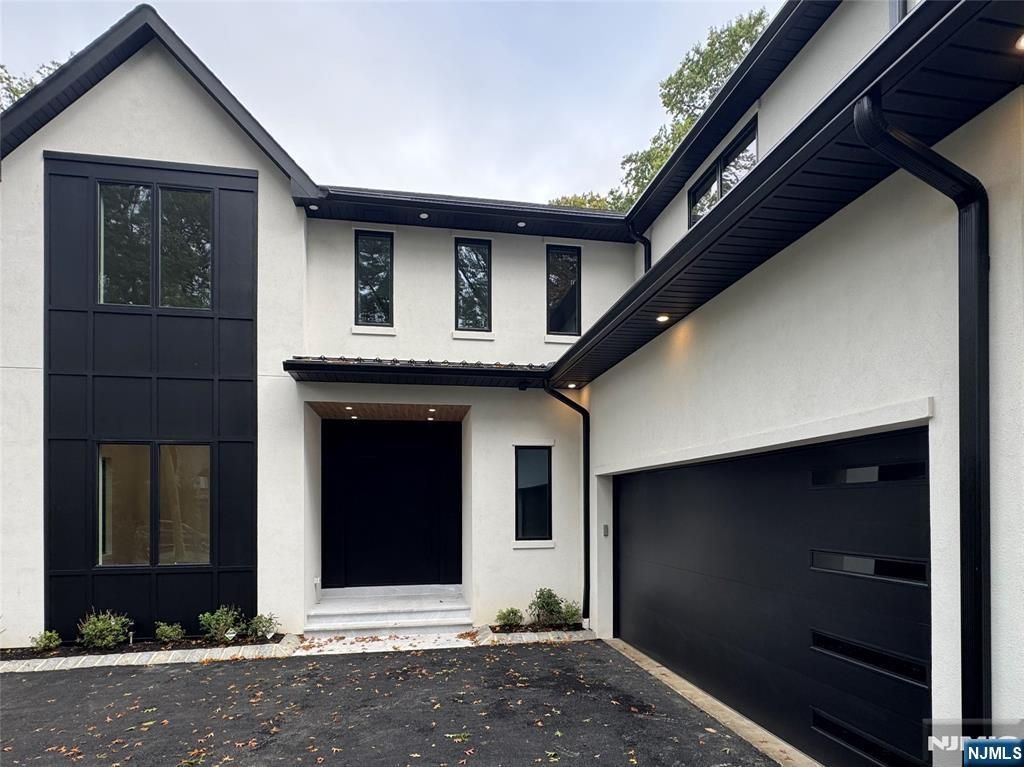 Photo of 84 Depeyster Avenue, Tenafly, NJ 07670 (MLS # 25034457)