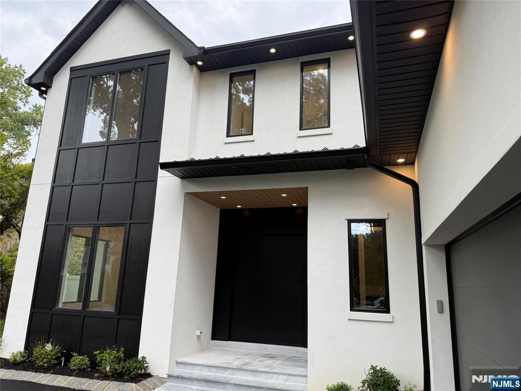 84 Depeyster Avenue