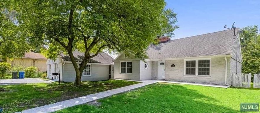 LARGE AND COMPLETELY RENOVATED SF RANCH LOCATED NEAR THE RIVER. 3 BEDROOMS, LIVING ROOM, LARGE EAT IN KITCHEN, SUN ROOM, 2 CAR GARAGE AND LARGE LOT. CONVENIENTLY LOCATED, EASY ACCESS TO MAIN ROADS AND HIGHWAYS, MINUTES AWAY FROM NYC