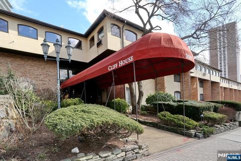 300 Gorge Road 6 Cliffside Park NJ 07010