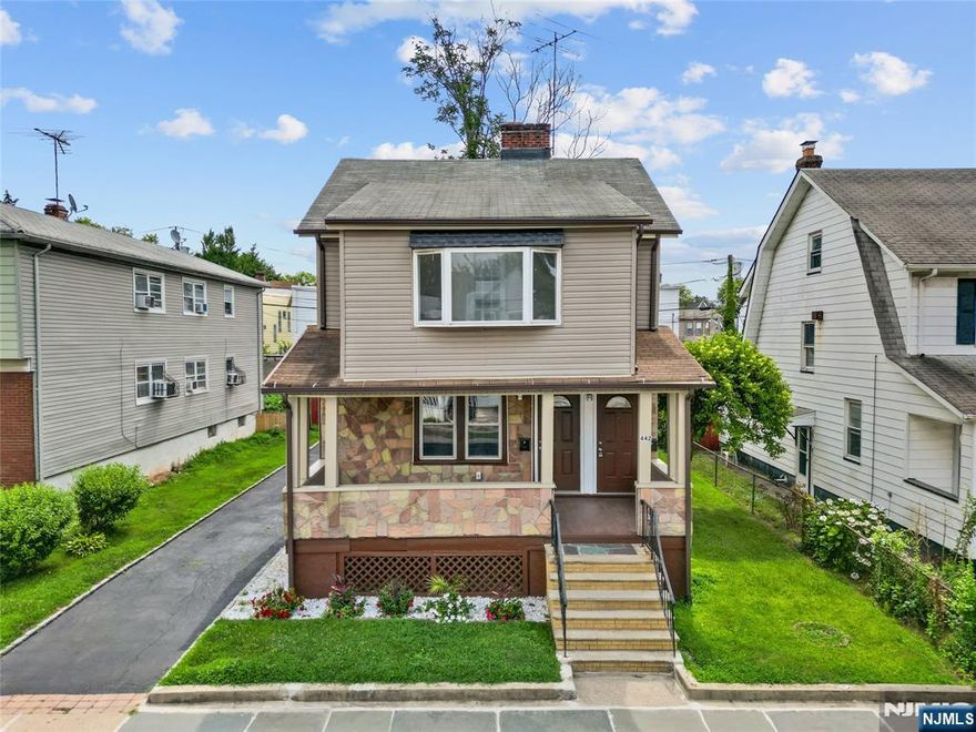 Renovated 2-bedroom, 1 bath first-floor unit located on a quiet residential street. Features include a front porch, in-unit washer/dryer, hardwood floors, separate dining room and stainless steel appliances. Conveniently near major transportation, shopping, and dining. Easy street parking. No pets allowed. Tenant responsible for utilities. Application and credit check required.