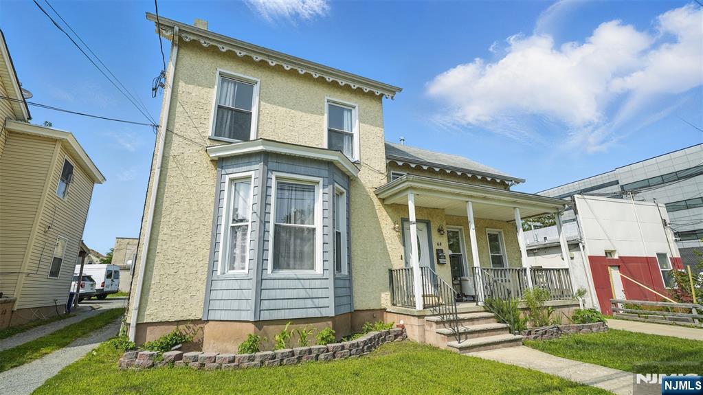 Property for Sale at 64 Dewitt Place, Hackensack, New Jersey - Bedrooms: 4 
Bathrooms: 2 
Rooms: 6  - $599,999