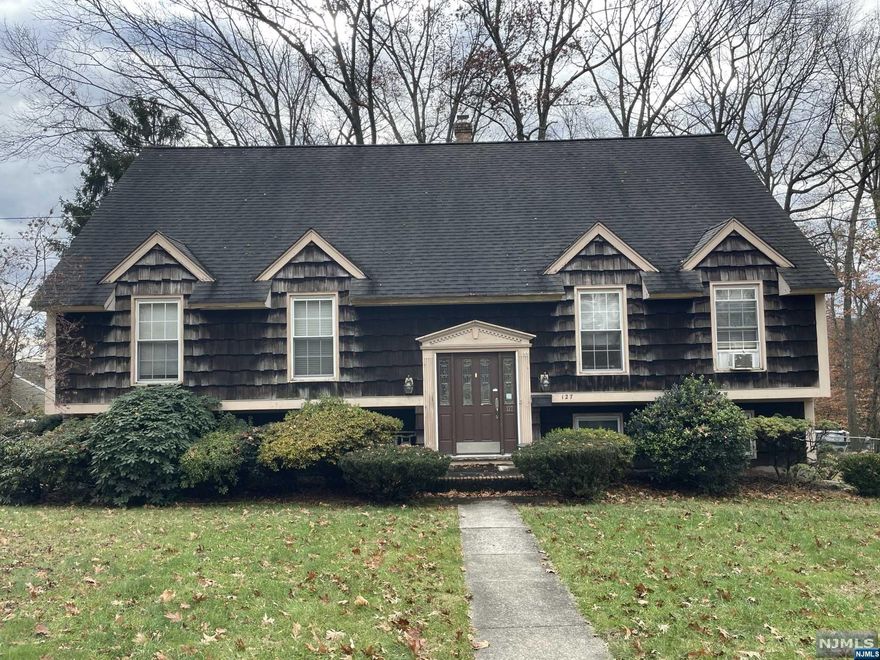 Large 3 story of over 2700SF w 5 Beds and 3.5 Baths. House needs updating and TLC. Great house for an extended family! AS-IS. Hardwood Floors. Close to shops and restaurants.