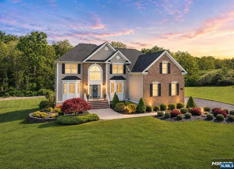 Photo of 16 Saint Andrews Court, Mount Olive Township, NJ 07836 (MLS # 26020754)