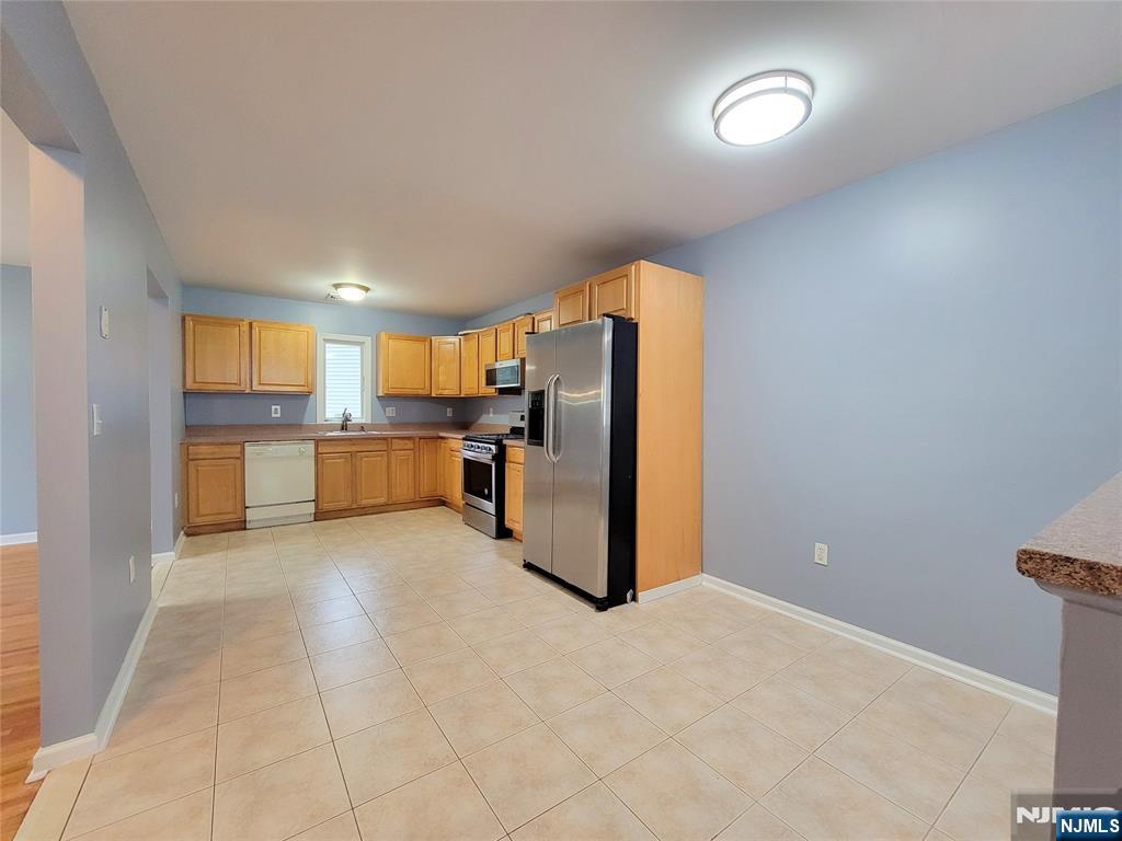 154 Norwood Avenue 2