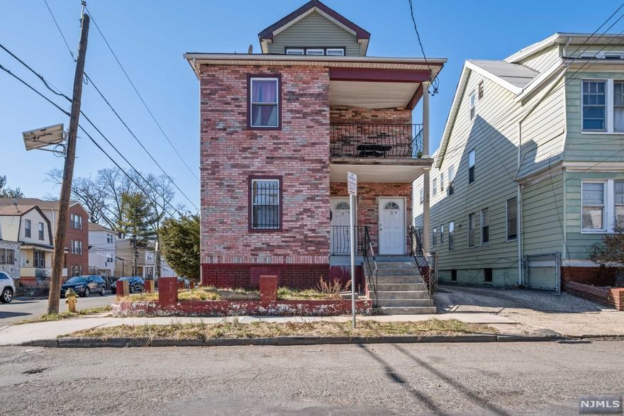 Great Investment opportunity, House Needs just a little TLC. Big 3 Family house. The owner lives in unit#1. Sold AS-IS, The seller isn't repairing anything. Call L/A for more information.