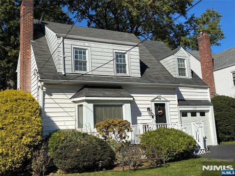 Photo of 1238 Sussex Road, Teaneck, NJ 07666 (MLS # 26039537)
