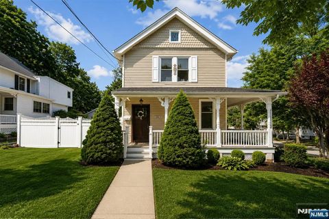 Photo of 308 Demarest Avenue, Closter, NJ 07624 (MLS # 26023786)