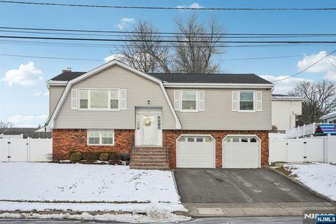 14 Carr Place Totowa NJ 07512