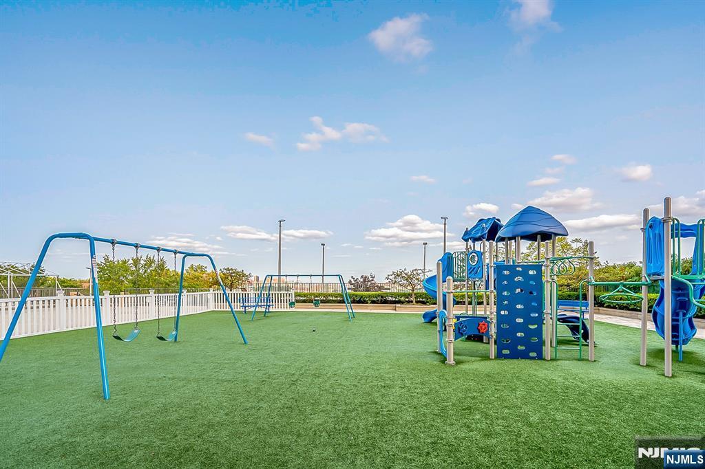 200 Winston Drive L18