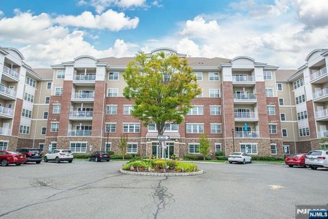 Photo of 1116 Warrens Way, Wanaque, NJ 07465 (MLS # 26000415)