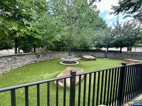 Photo of 320 Adolphus Avenue #1411, Cliffside Park, NJ 07010 (MLS # 26026557)