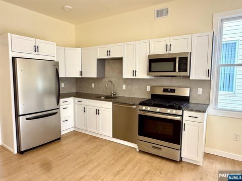 144 Centre Avenue Secaucus NJ 07094