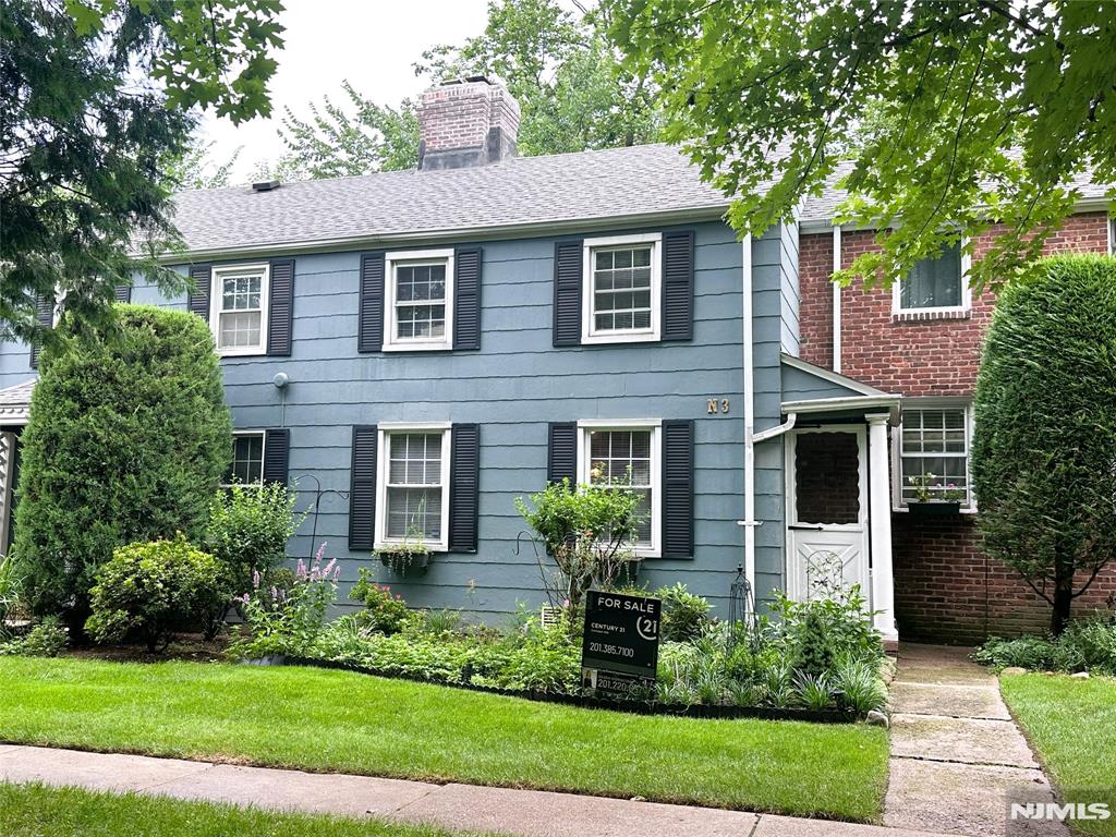 537 Grand Avenue N3