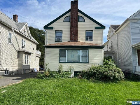 Photo of 264 Park ST, Hackensack, NJ 07601 (MLS # 26035746)