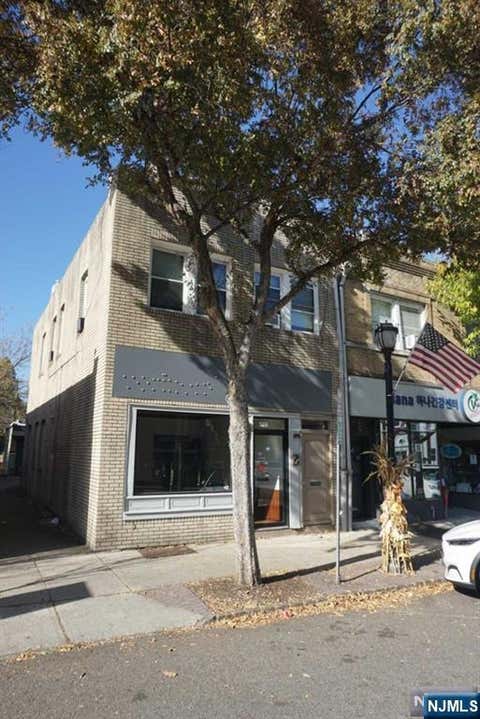 Photo of 328 Broad Avenue, Leonia, NJ 07605 (MLS # 26028598)