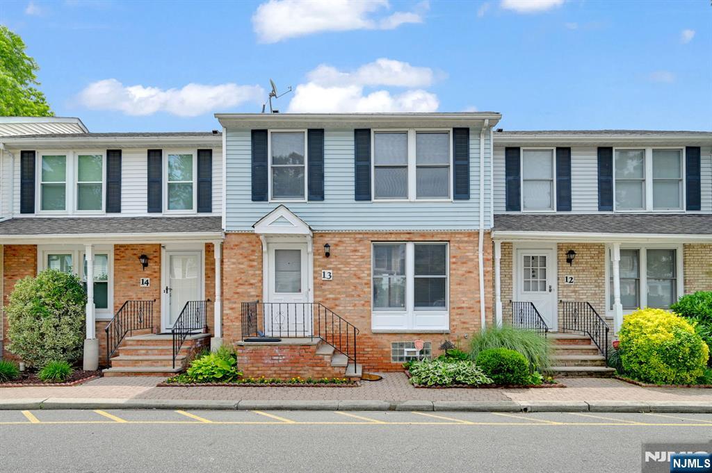 71 Ridge Street 13