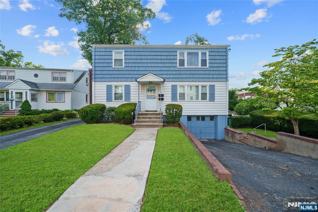 7 Freeman Place