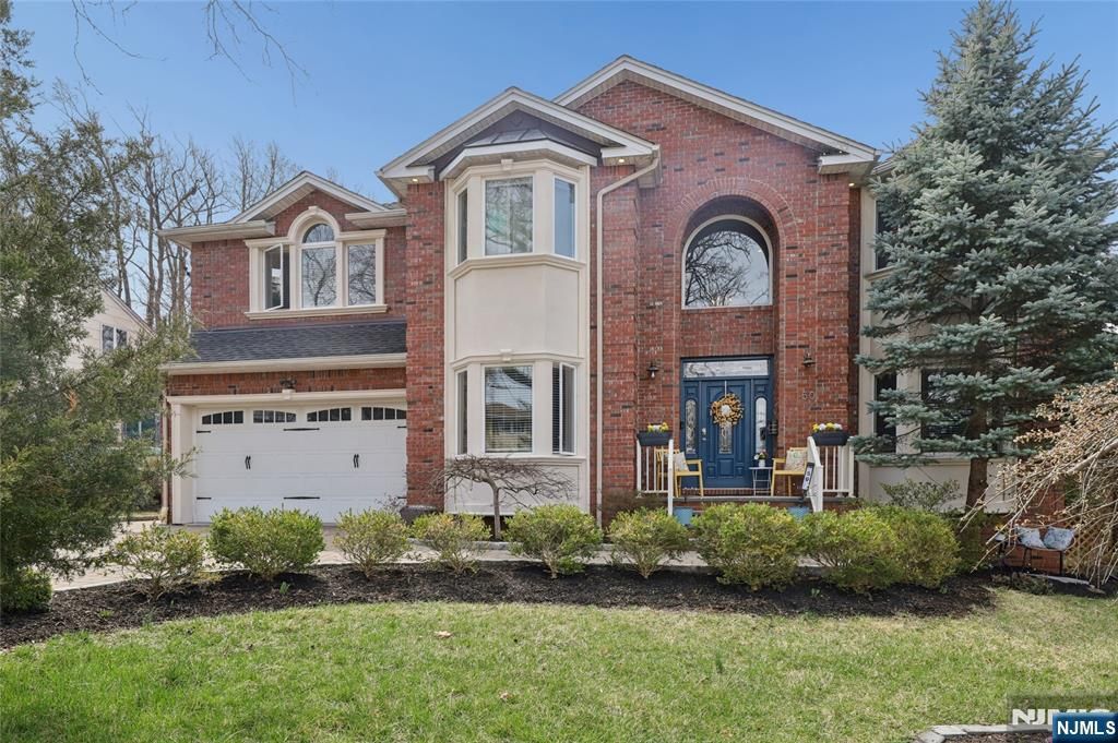 Photo of 50 Hemlock Drive, Paramus, NJ 07652 (MLS # 26010544)