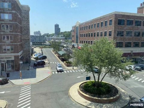 Photo of 2207 City Pl #2207, Edgewater, NJ 07020 (MLS # 25042627)