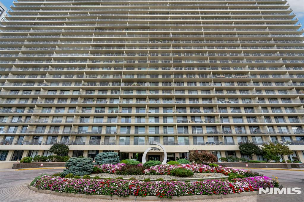 1530 Palisade 3N