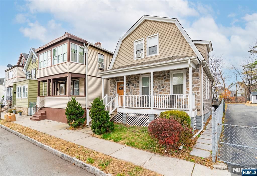 Photo of 11 Meade Street, West Orange, NJ 07052 (MLS # 25041947)