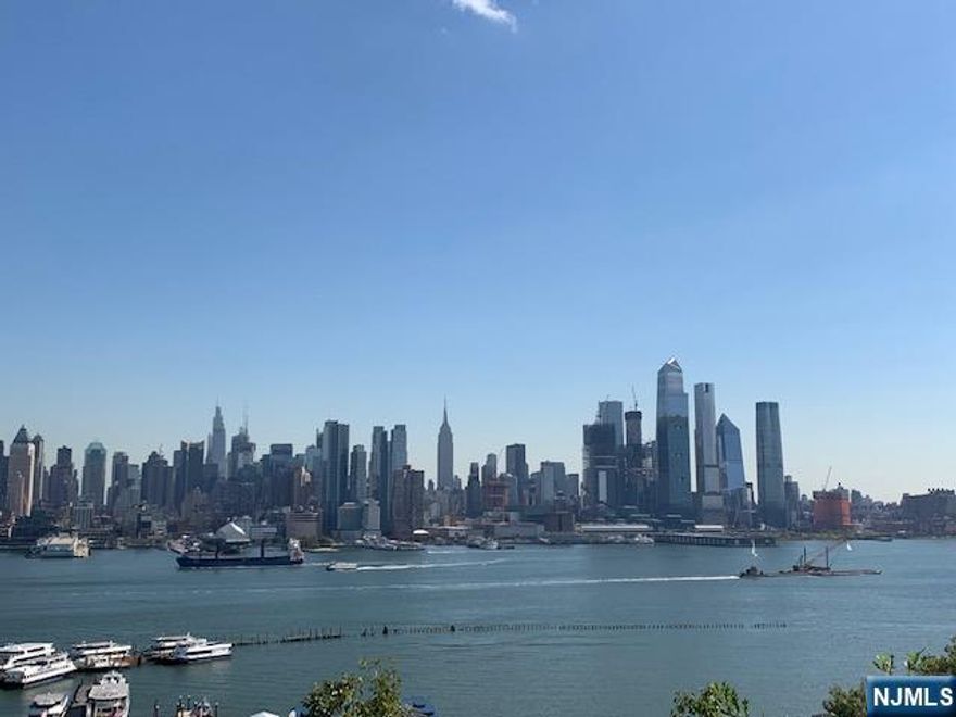 ONE BLOCK WEST OF THE FABULOUS, MOST SOUGHT AFTER BLVD EAST W/ IT'S BREATH TAKING VIEWS OF THE NYC SKYLINE & HUDSON RIVER YOU'LL FIND THIS UNIQUE 16 UNIT BOUTIQUE BROWNSTONE BLDG THAT'S THE CROWN JEWEL OF PARK AVE. AT 1,134 SQFT THIS MODERN DOWN SPLIT DUPLEX IS ONE OF THE LARGEST UNITS IN THE BLDG AND IDEALLY LOCATED ON THE 1ST FLR- PERFECT IF PREFER NOT TO CLIMB STAIRS. THIS FRESHLY PAINTED SOUTH FACING SUN-DRENCHED SPRAWLING LVR/DR HAS GLEAMING HDWD FLRS, HIGH CEILINGS, BEAUTIFUL OPEN EIK THAT'S MAKES ENTERTAINING A JOY W/NEW CABINETS, NEW GRANITE COUNTER TOP AND GREAT APPLIANCES, THE GUEST HALF BATH COMPLETES THIS LEVEL PERFECTLY. THE DRAMATIC WROUGHT IRON SPIRAL STAIRCASE ASCENDS TO THE LOWER LEVEL TO NEWLY TILED HALLWAY, OVERSIZE PRIMARY BDR W/WIC, 2ND BDR W/2 DOUBLE CLOSETS, THIRD ROOM USE YOUR IMAGINATION... DEN, OFFICE, FMR... ENDLESS POSSIBILITIES AND FULL BATH. LNDRY JUST OUTSIDE YOUR LOWER LEVEL EXIT DOOR. YOU ALSO CAN TO ENJOY THE COMMUNAL OUTSIDE PATIO SPACE. LOCATION, LOCATION, LOCATION...PARK AVE IS FILLED WITH OUTDOOR CAFES, RESTAURANTS, SEVERAL SUPERMARKETS, INDOOR & OUTDOOR POOL, PUBLIC LIBRARY, BLUE RIBBON SCHOOLS,JUST MINS TO THE AMERICAN DREAM MALL, MAJOR HIGHWAYS & TRANSPORTATION. YOU CAN BE IN MID-TOWNS WITHIN MINS AND YOU HAVE SEVERAL OPTIONS MANY DIFFERENT BUS LINES, LITE RAIL, OR FERRY. THIS IS AN GREAT OPPORTUNITY TO MOVE INTO AN AMAZING AREA WHILE IT'S STILL AFFORDABLE COME SEE THIS WONDERFUL DUPLEX YOU'LL BE GLAD YOU DID.