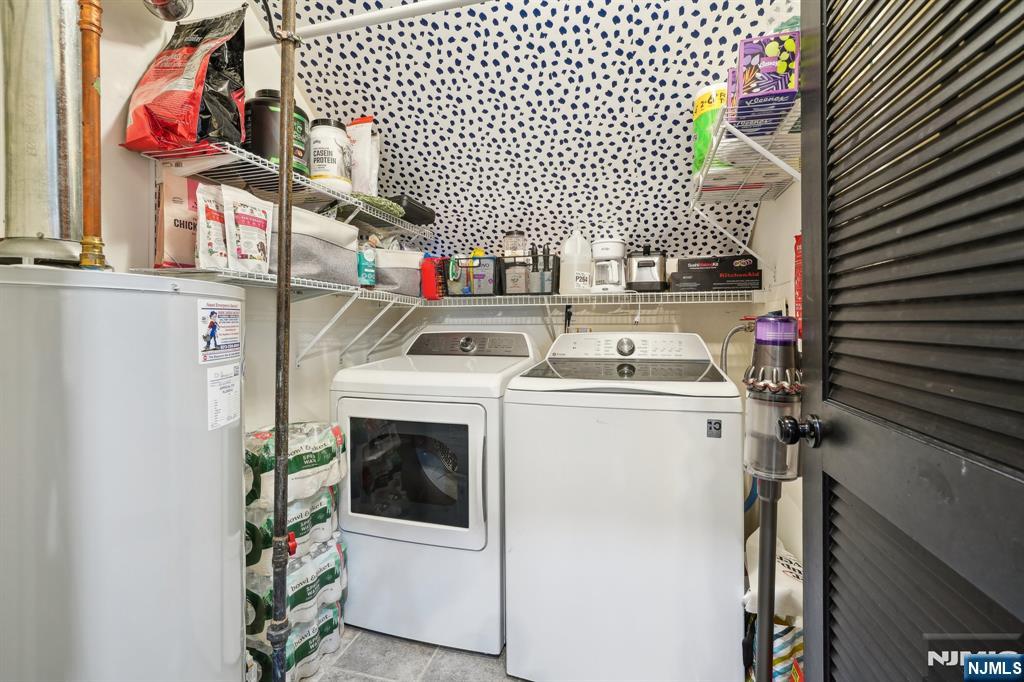 Hamburg, New Jersey 07419, United States, 3 Bedrooms Bedrooms, ,2 BathroomsBathrooms,Residential,Pending,130505