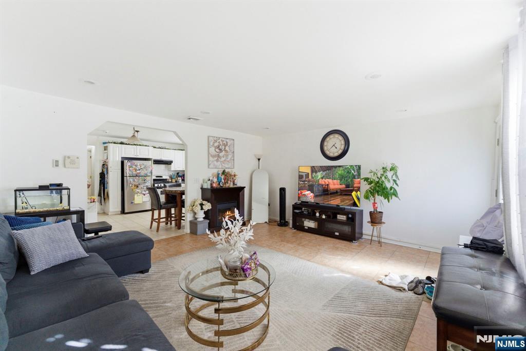270 Westervelt Place