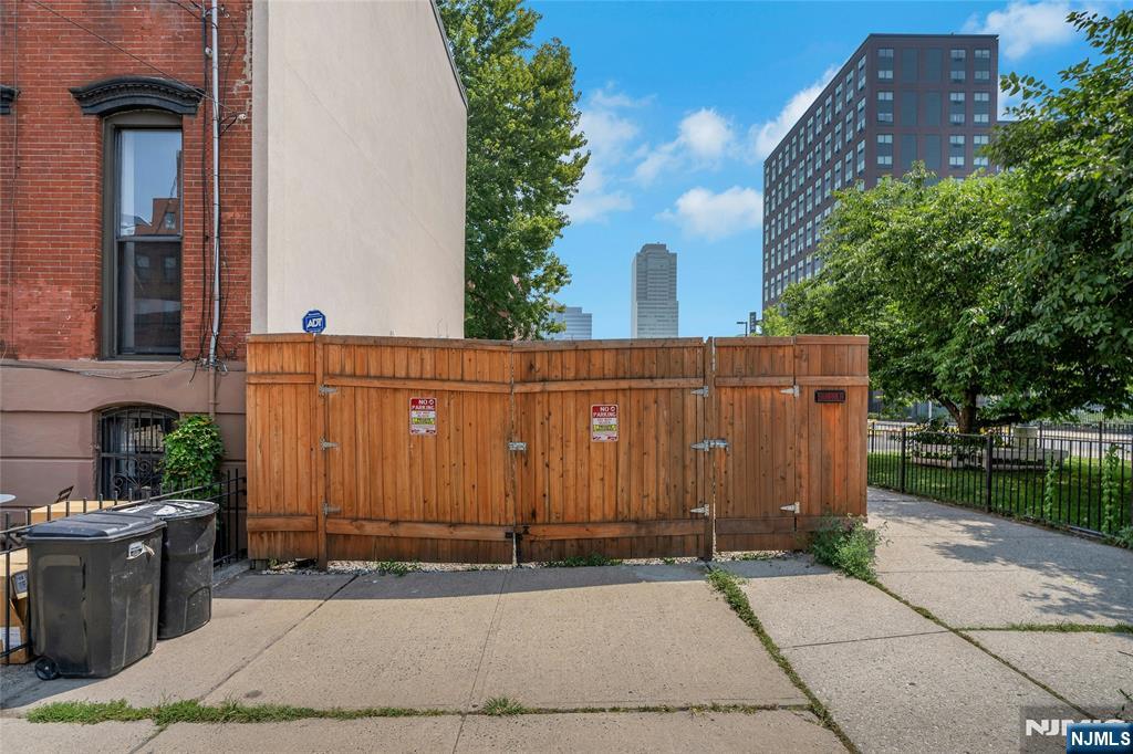 514 Manila Avenue