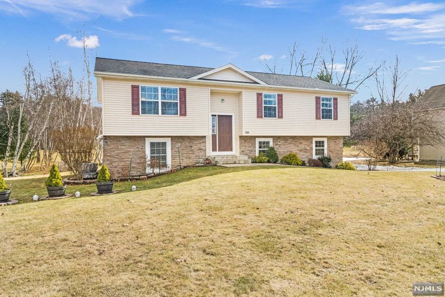 Welcome to this beautifully kept bi-level home in the High Point County Club community! This home features an open floor plan including kitchen w. pantry, living and dining. Complete with sliding glass doors leading to a large deck for entertaining. Owner bedroom includes full bath, additional two bedrooms and main floor bath. Lower level walkout is completely finished featuring a surround sound system, 1/2 bath, storage room, utility / laundry room with access to your 2 car garage. Enjoy this outside oasis with a beautiful garden space, a seating area nestled between a few trees which look out to a lovely pond partially on your property. Home features vinyl & tiled flooring, central A/C & forced hot air. Loads of natural lighting. Many amenities including, playground, pool, tennis courts, baseball field, lake for manual / electric boats, fishing & swimming. Spend the day golfing for an additional daily charge. Low HOA fee includes maintenance of common areas.
