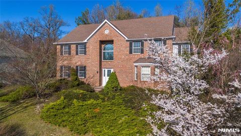 10 Pierson Court Mahwah NJ 07430