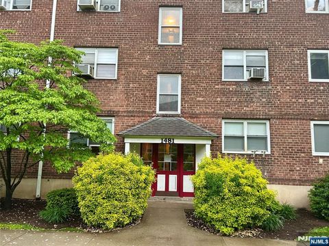 1481 E Terrace Circle Unit 4, Teaneck, NJ 07666 - MLS#: 25015539
