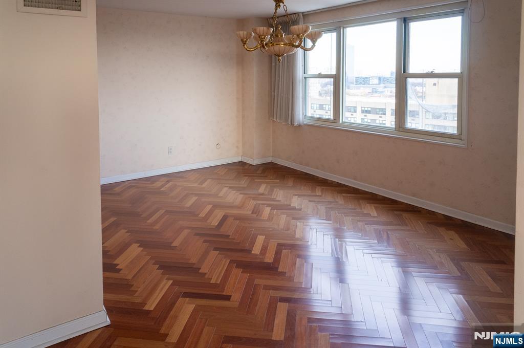 555 North Avenue 20F