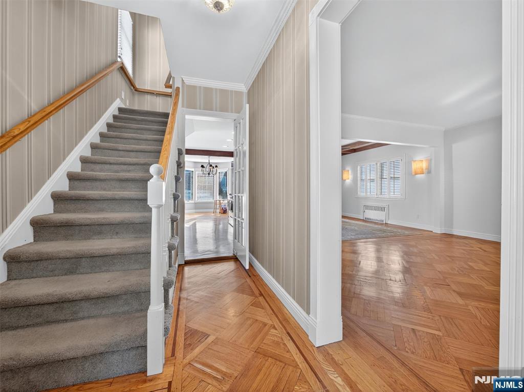 251 Summit Avenue