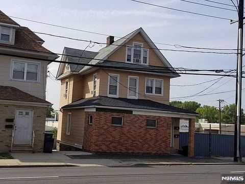 570 Grand Avenue Ridgefield NJ 07657