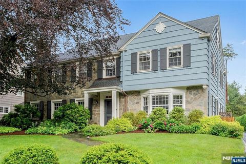 466 Park Street Montclair NJ 07043