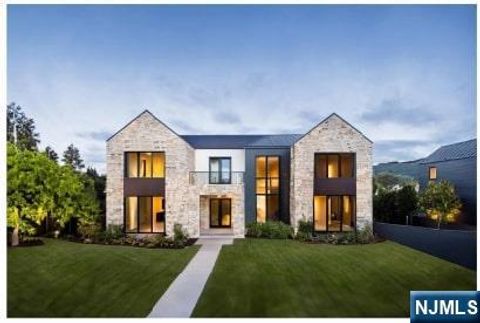 148 Demarest Avenue Englewood Cliffs NJ 07632